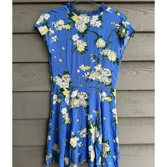 Free People Floral Lace Trim Dress ๐ธ Size 8 Blue Button Front Boho Fit & Flare - Picture 4 of 10